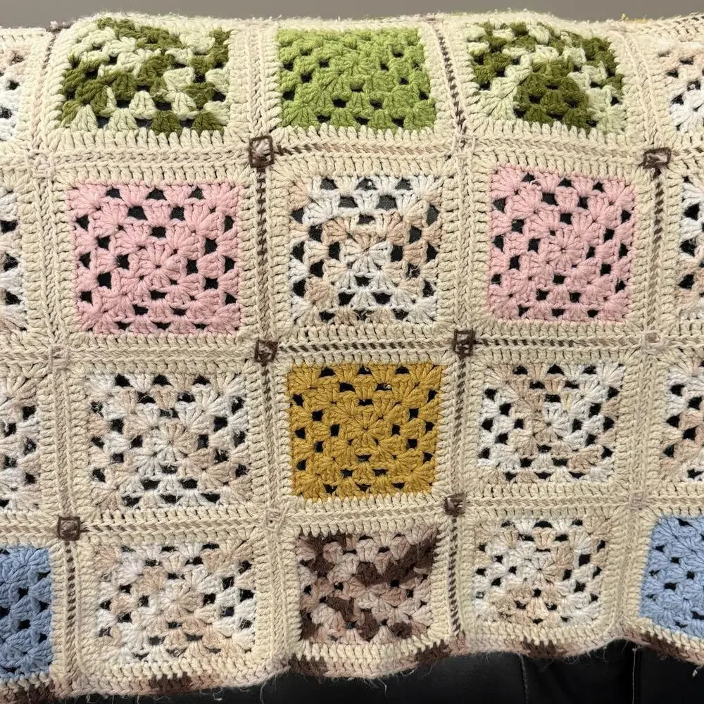 Hand-crocheted granny-square throw, neutral &‎ pastel 55x66